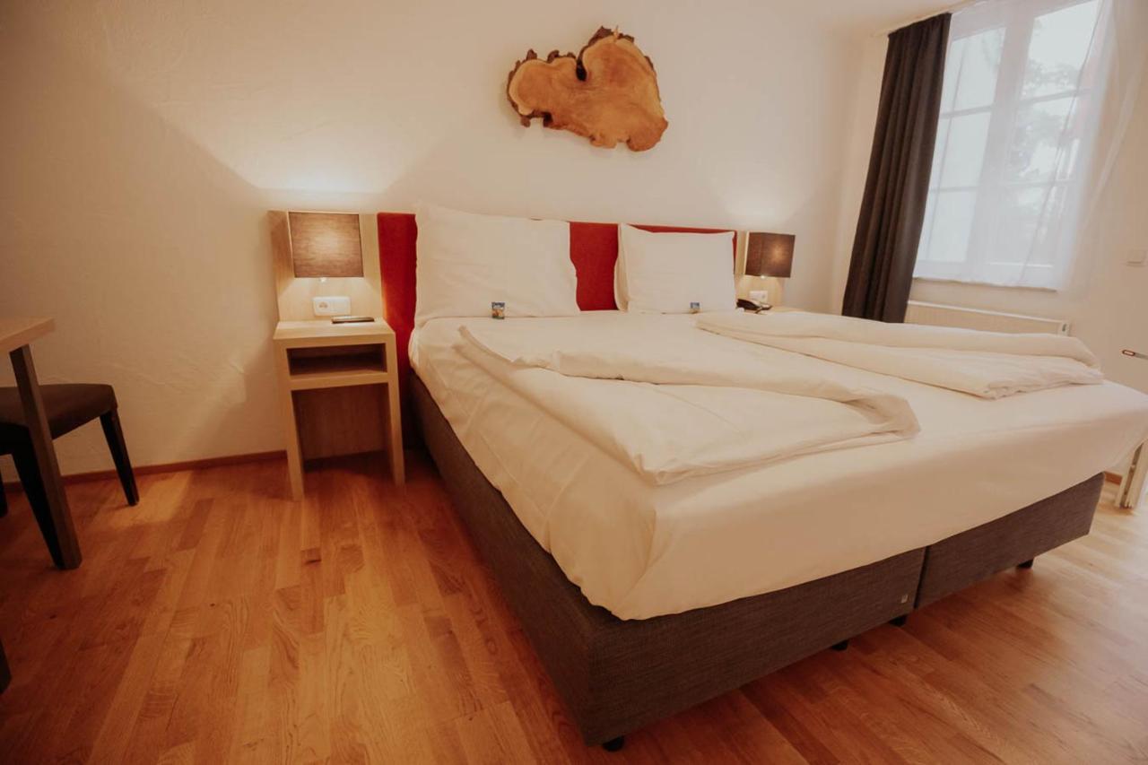 Hotel Gasthaus Zur Sonne Dinkelsbühl Zewnętrze zdjęcie